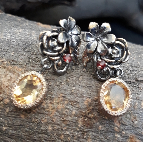 Handcrafted Natural Citrine Floral Earrings - Picture 1 of 11